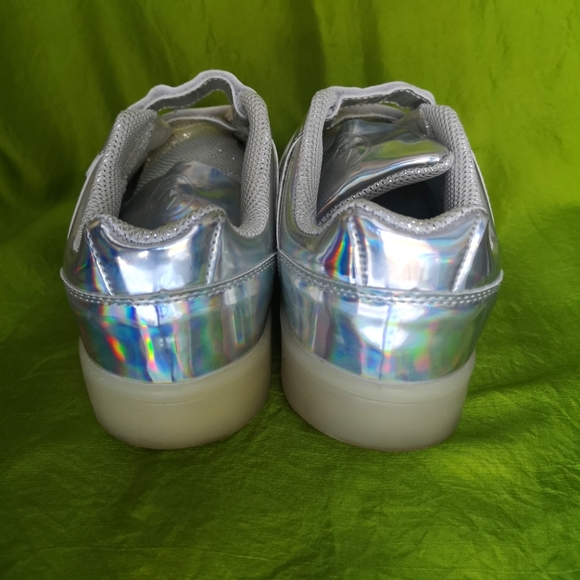 Holographic led Velcro shoes - Picture 4 of 5